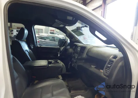 2023 Ram 1500 Tradesman 4X4 5'7 Box z USA, uszkodzony, nr VIN 1C6RRFGG1PN641214